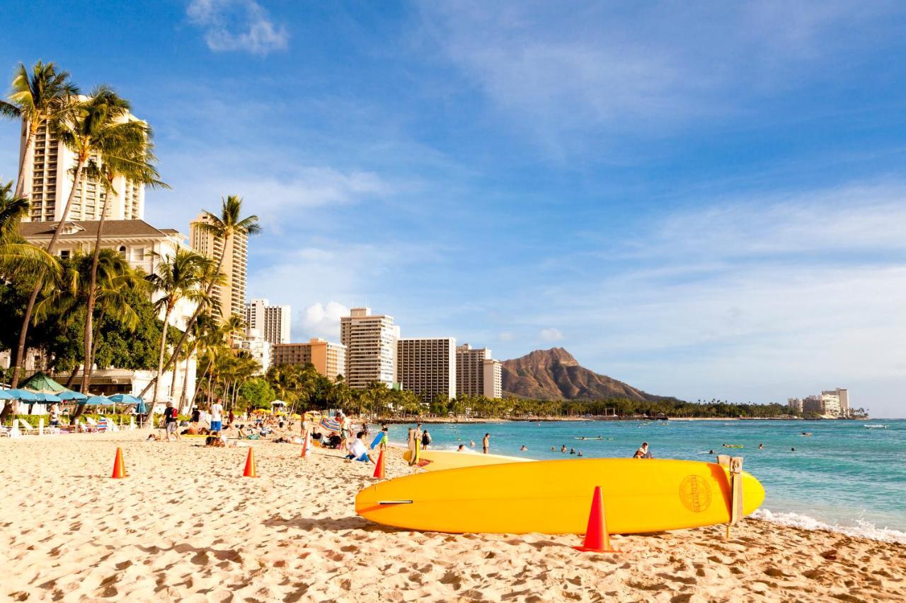 Steps To Waikiki Beach! Newly Renovated With 75" Tv Honolulu Eksteriør billede